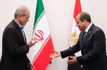 هل يذوب جليد العلاقات المصرية الإيرانية؟